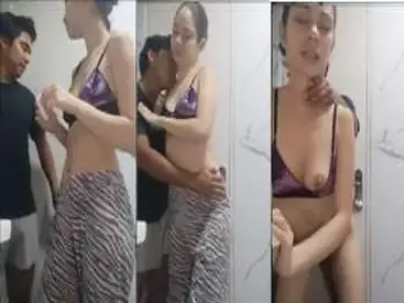 Bokep Barat Terbaru Lagi Dikamar Mandi Sepupu Masuk Lumer WOT